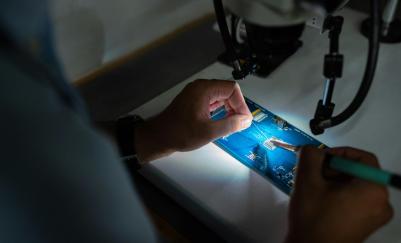 electronics engineer